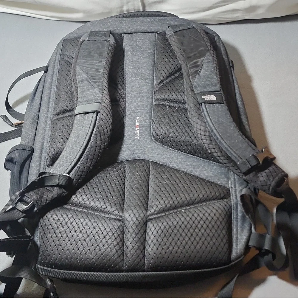 the north face hiking black recon back pack
